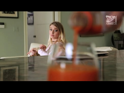 ❤️ Hot jente med store pupper og stram fitte får kuk fra taperen, men veldig hardt ☑ Pornovideo ved no.com-pornzog.ru ️❤